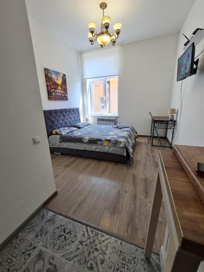 Студіо Личаківська 19 Lviv Bagian luar foto