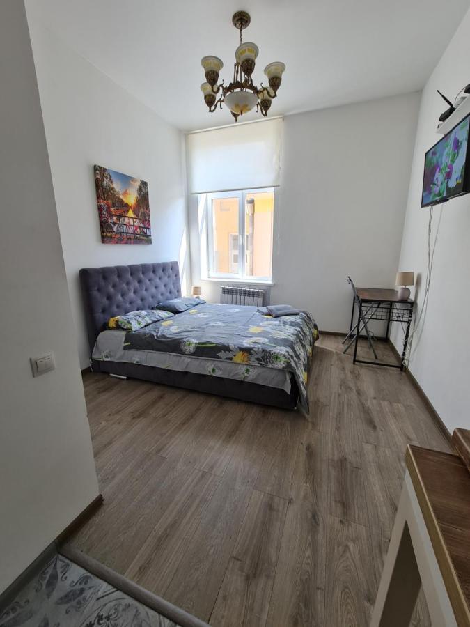 Студіо Личаківська 19 Lviv Bagian luar foto